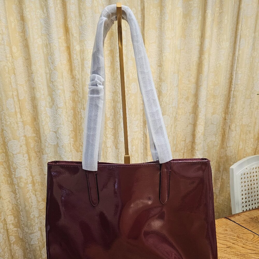 NEW Victoria Secret Very Sexy Patent Red Tote Bag - Picture 3 of 3